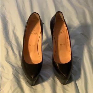 37.5 used red bottoms